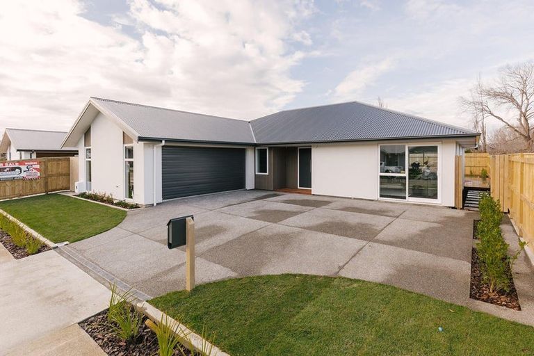 Photo of property in 42 Freedom Drive, Kelvin Grove, Palmerston North, 4414