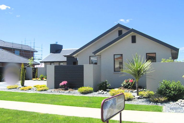 Photo of property in 6 Ruby Avenue, Northwood, Christchurch, 8051