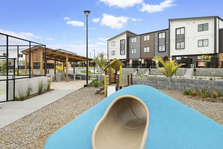 Photo of property in 53 Jabuka Street, Glen Eden, Auckland, 0602