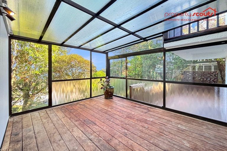 Photo of property in 2/78 Rangatira Road, Beach Haven, Auckland, 0626