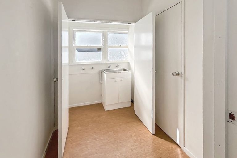 Photo of property in 73-79 Pitt Street, Palmerston North, 4410