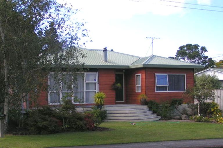 Photo of property in 1/25 Merriefield Avenue, Forrest Hill, Auckland, 0620