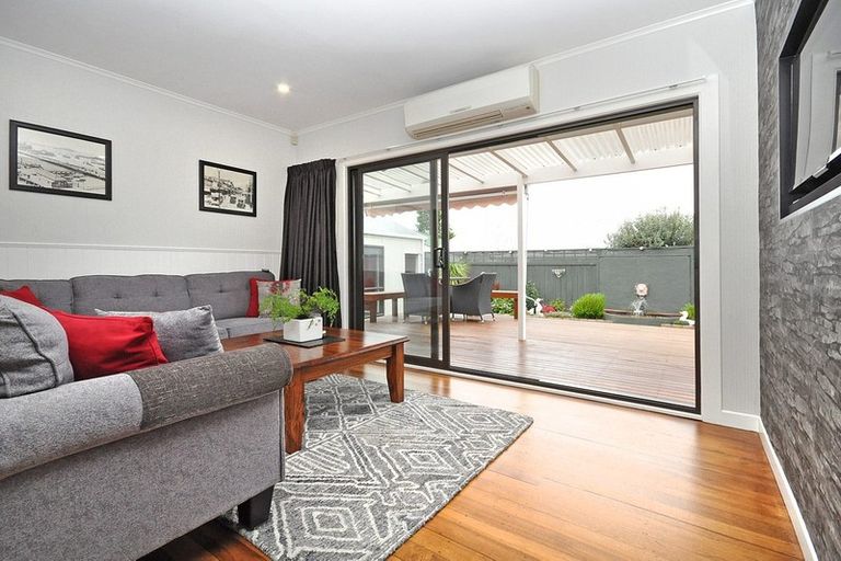 Photo of property in 1/20 Bunnythorpe Road, Papakura, 2110