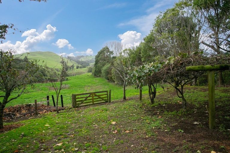 Photo of property in 80 Tirohanga Road, Rotoorangi, Cambridge, 3495