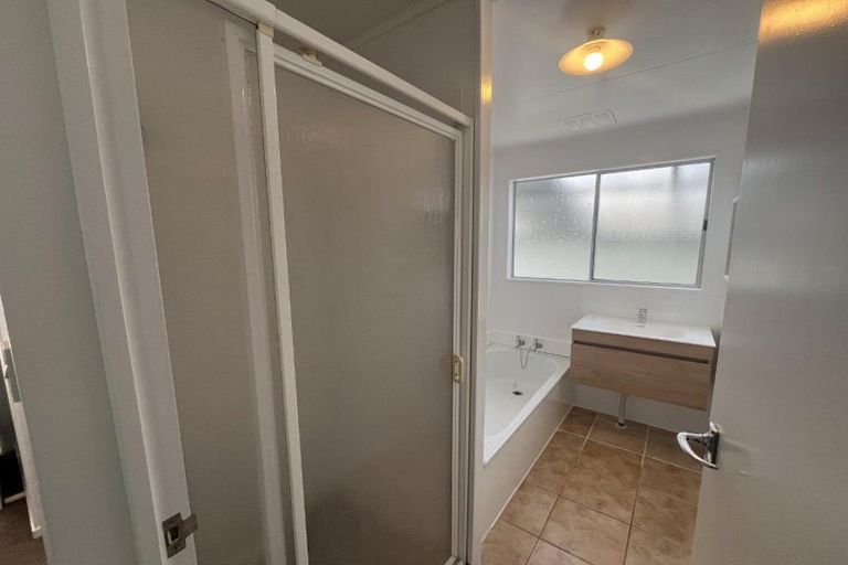 Photo of property in 17a Thames Street, Welbourn, New Plymouth, 4310