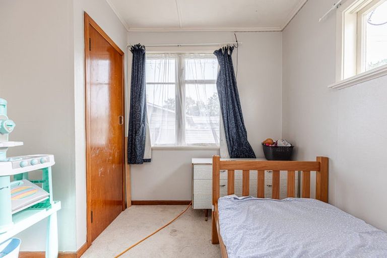 Photo of property in 21 Rira Street, Marton, 4710