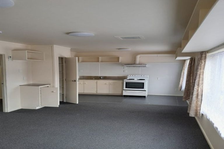 Photo of property in 2 Gorrie Road, Regent, Whangarei, 0112