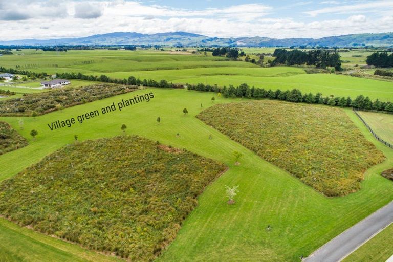 Photo of property in 2 Paterson Lane, Kelvin Grove, 4470