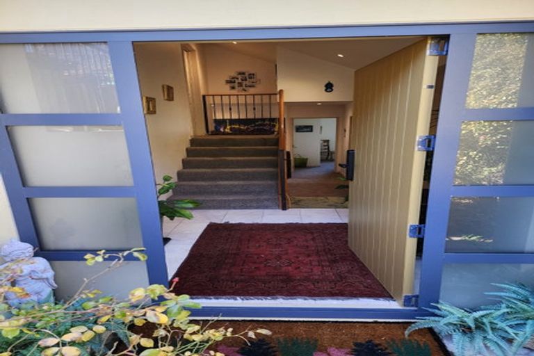 Photo of property in 18 Bay Heights, Governors Bay, Lyttelton, 8971