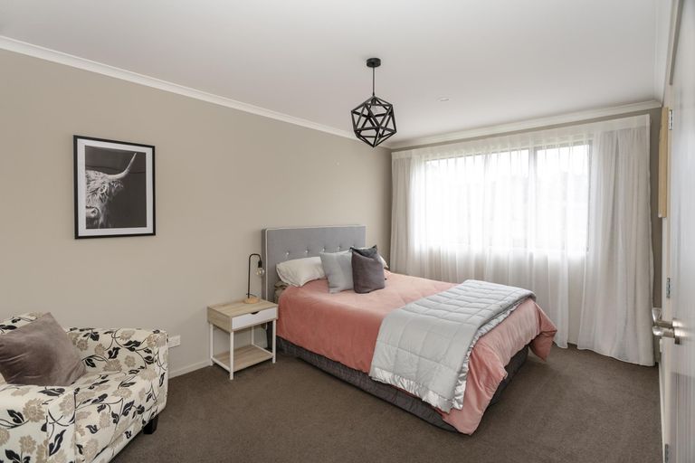 Photo of property in 94-98 Weston Road, Weston, Oamaru, 9401