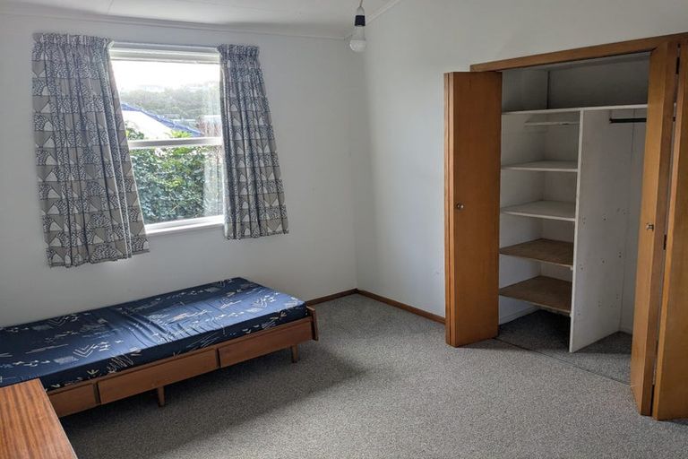 Photo of property in 33 Ranui Crescent, Khandallah, Wellington, 6035