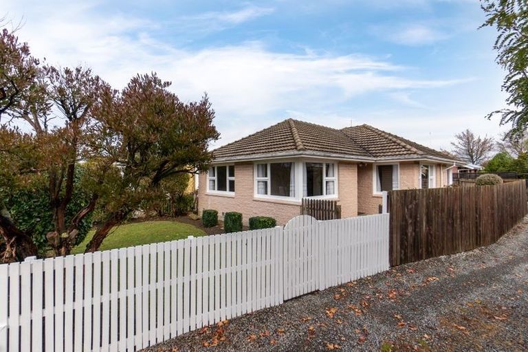 Photo of property in 53 Glenmore Avenue, Casebrook, Christchurch, 8051