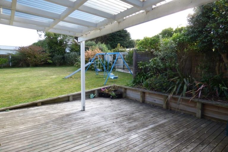 Photo of property in 124 Te Pene Avenue, Titahi Bay, Porirua, 5022