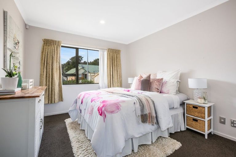 Photo of property in 39a Apple Terrace, Ranui, Porirua, 5024