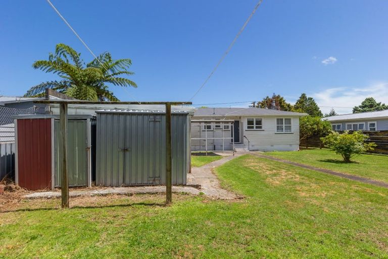 Photo of property in 16 Ferguson Street, Levin, 5510