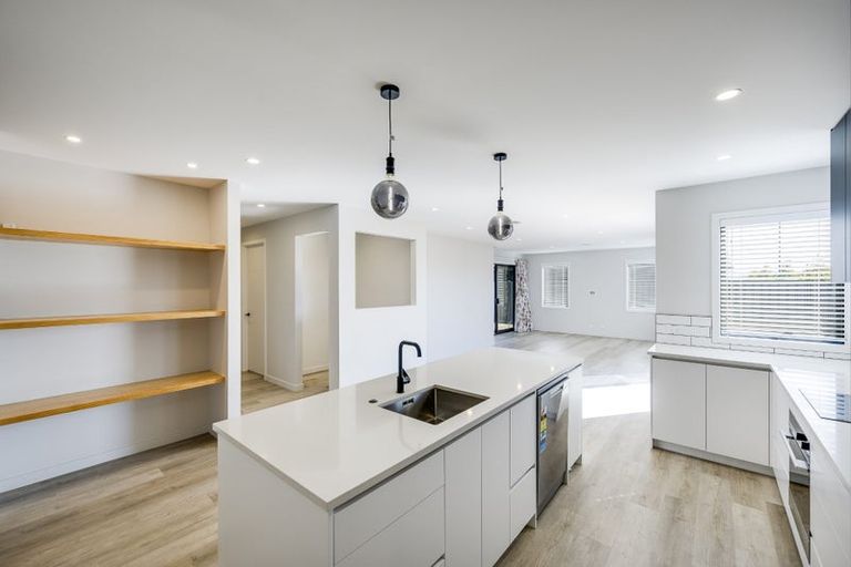 Photo of property in 24 Aspiring Drive, Poraiti, Napier, 4112