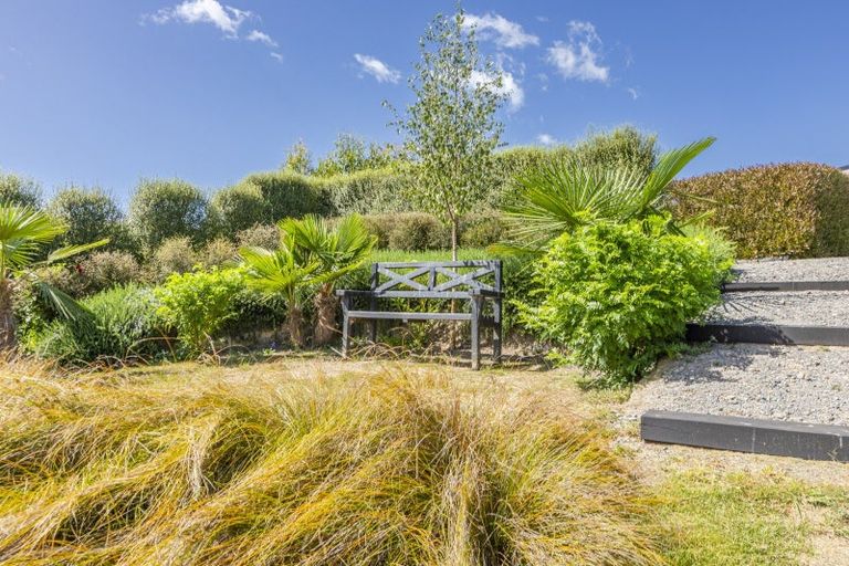 Photo of property in 22 Highlands Drive, Waipawa, 4277