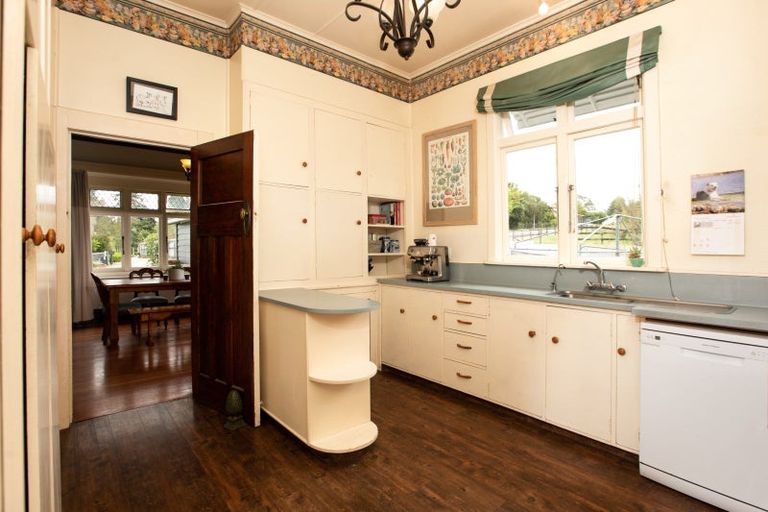 Photo of property in 3 Matthew Street, Waipawa, 4210