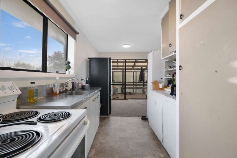 Photo of property in 32 Bermuda Drive, Hornby, Christchurch, 8042