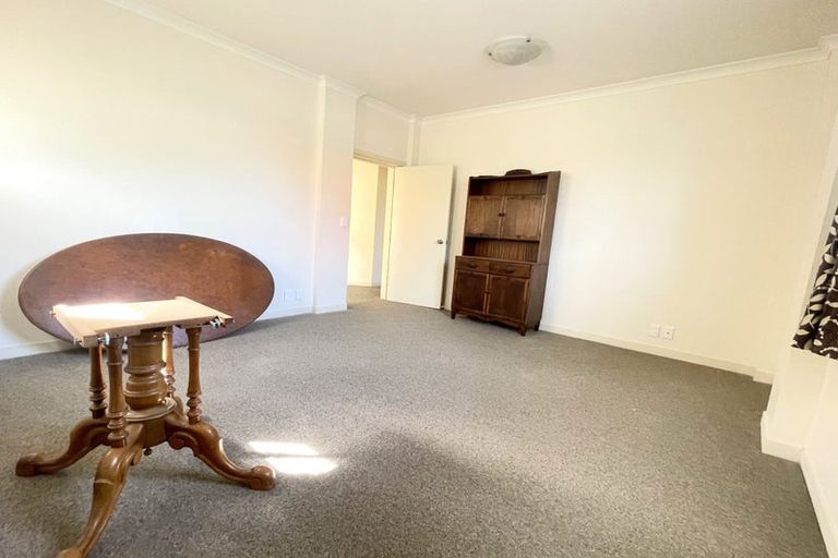 Photo of property in 539-541 Featherston Street, Roslyn, Palmerston North, 4414