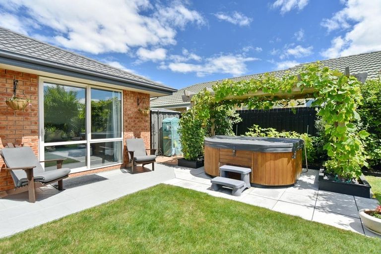Photo of property in 16 Chester Street, Kaiapoi, 7630
