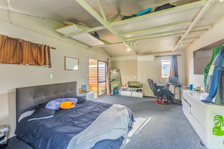 Photo of property in 75 Atkinson Avenue, Otaki Beach, Otaki, 5512