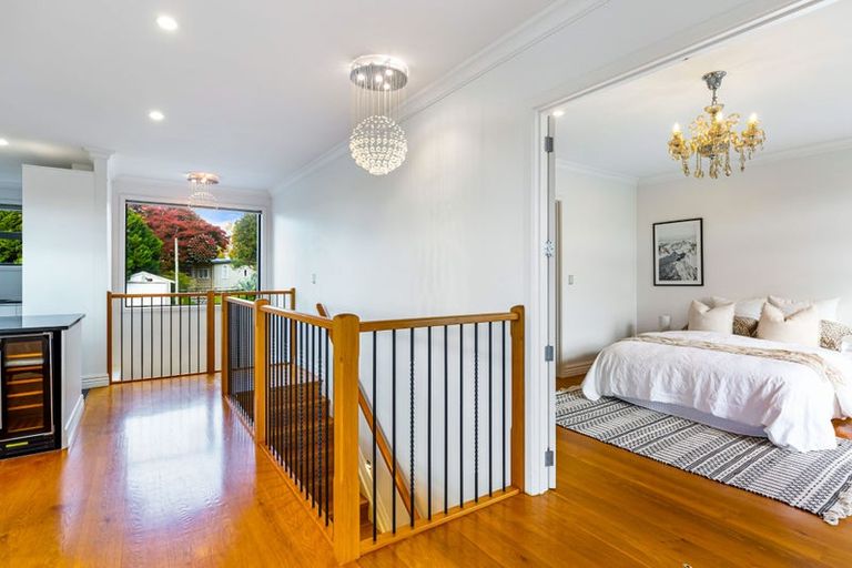 Photo of property in 49 Matipo Road, Te Atatu Peninsula, Auckland, 0610