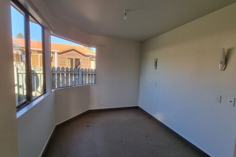 Photo of property in 4-u2 Richard Street, Titahi Bay, Porirua, 5022