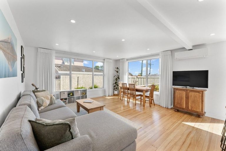 Photo of property in 6 Union Street, Merrilands, New Plymouth, 4312