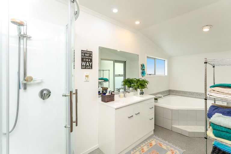 Photo of property in 7 Park Lane, Waitara, 4320