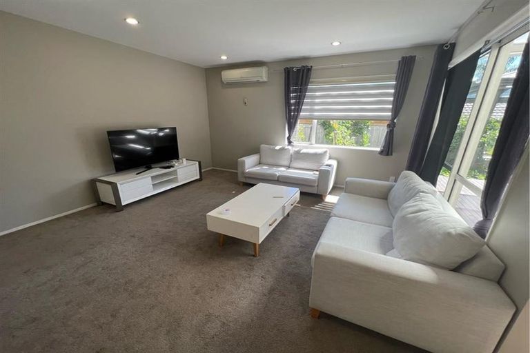 Photo of property in 401a Rosedale Road, Albany, Auckland, 0632