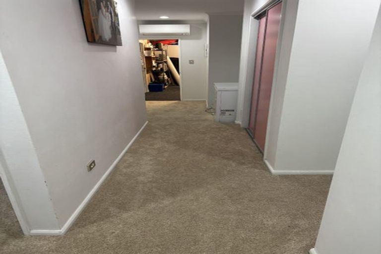 Photo of property in 5 Caledonia Place, Highlands Park, New Plymouth, 4312