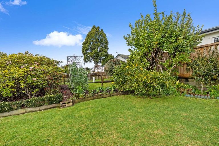 Photo of property in 80 Sutherland Road, Brookfield, Tauranga, 3110