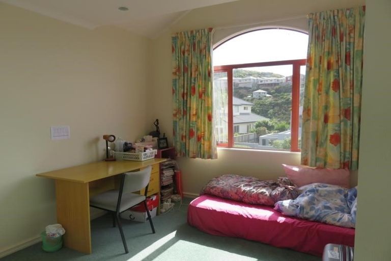 Photo of property in 27 Amesbury Drive, Churton Park, Wellington, 6037