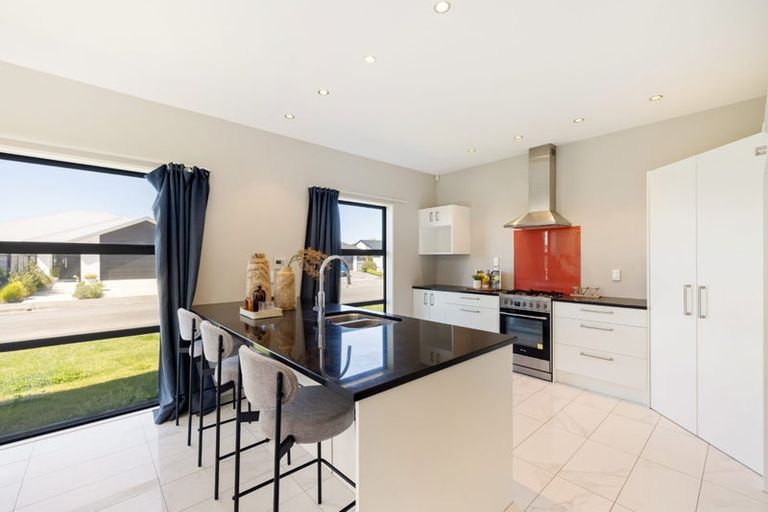 Photo of property in 8 Marble Court, Northwood, Christchurch, 8051