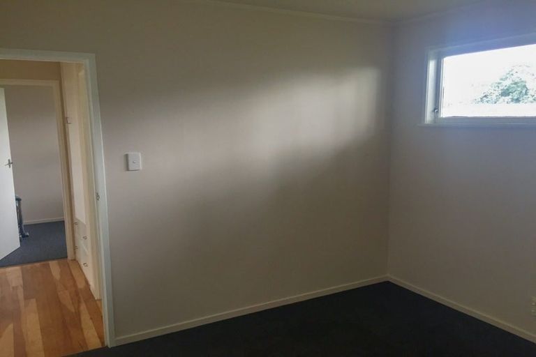Photo of property in 22 Clendon Place, Manurewa, Auckland, 2102