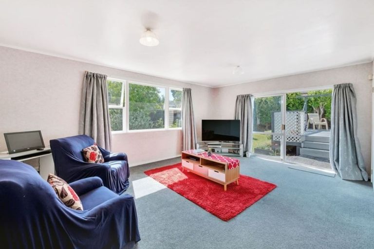 Photo of property in 11 Dellwood Avenue, Henderson, Auckland, 0612