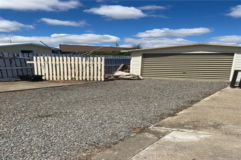 Photo of property in 2 Mount View Place, Waipukurau, 4200
