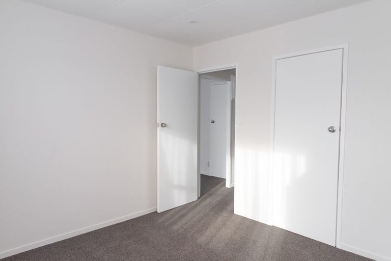 Photo of property in 3/98 Birkdale Road, Birkdale, Auckland, 0626