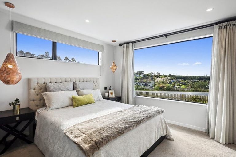 Photo of property in 3 Manawanui Way, Orewa, 0931