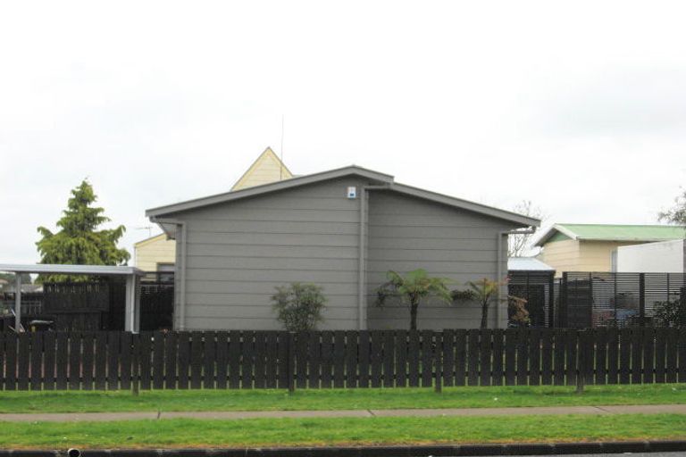 Photo of property in 2/148 Settlement Road, Papakura, 2110