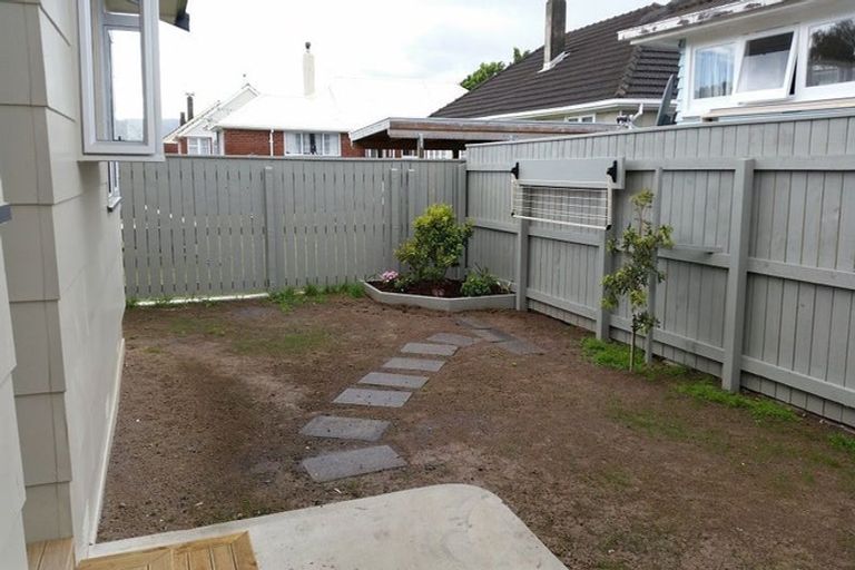 Photo of property in 2 Guiness Street, Avalon, Lower Hutt, 5011