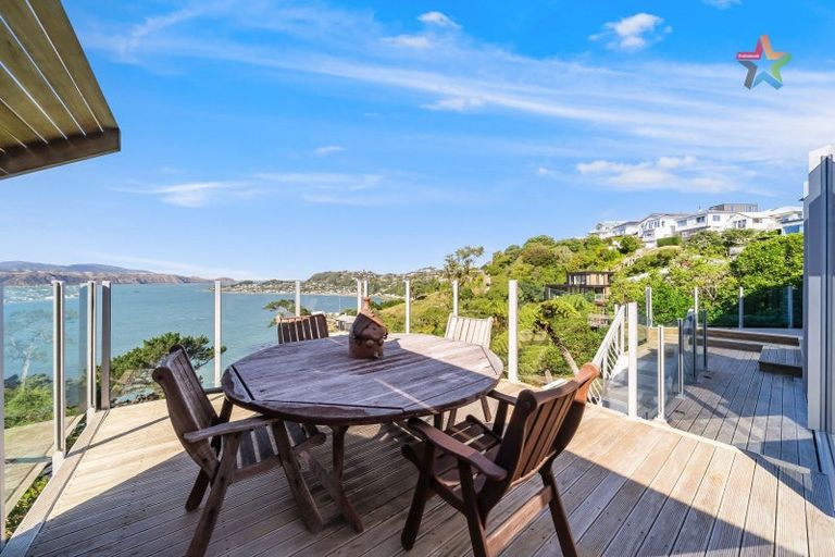Photo of property in 26a Tai Paku Paku Road, Karaka Bays, Wellington, 6022
