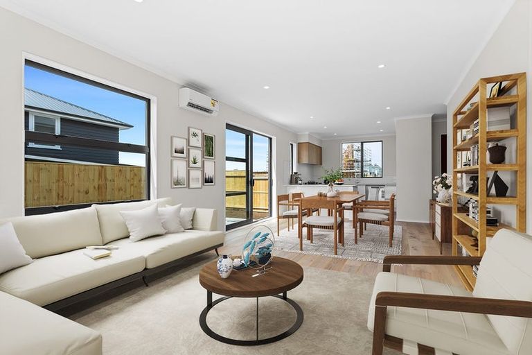 Photo of property in 22 Symes Drive, Red Beach, 0932