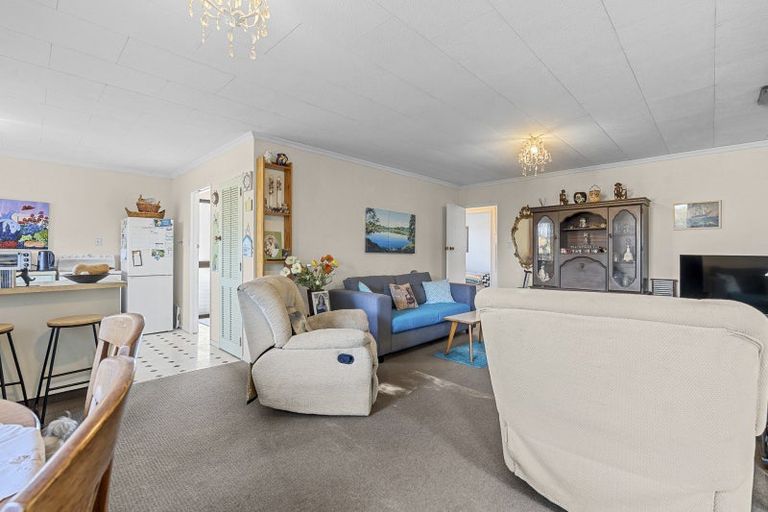Photo of property in 24a Kenmore Street, Westown, New Plymouth, 4310