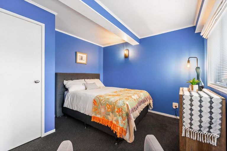 Photo of property in 56 Colwill Road, Massey, Auckland, 0614