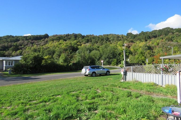 Photo of property in 3 Herald Street, Reefton, 7830