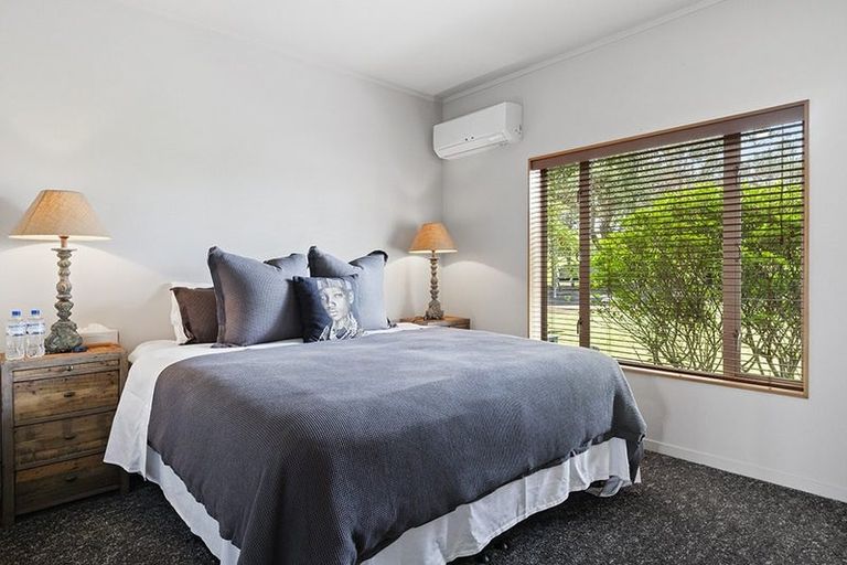 Photo of property in 337d Clarks Beach Road, Clarks Beach, Pukekohe, 2679