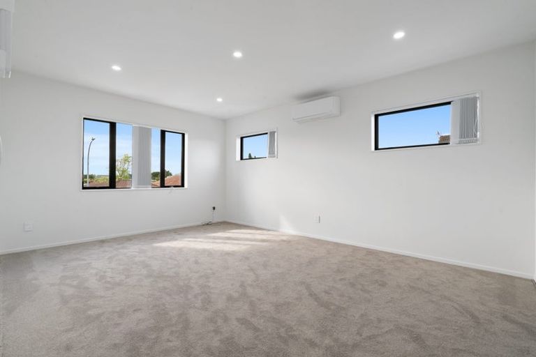 Photo of property in 8 Corin Avenue, Manurewa, Auckland, 2102