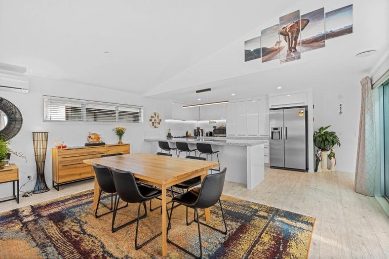 Photo of property in 6 Fred Carr Place, One Tree Point, 0118